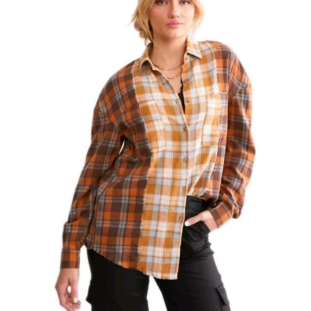 NWT BKE Mixed Flannel Boyfriend Button Up Top Size XS Plaid Raw Hem Layer
